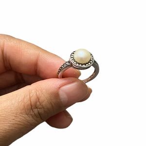 925 Sterling silver with the freshwater pearl